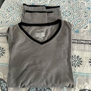 Men's Claiborne long sleeves V neck tee Size M gray black pipping 100% cotton